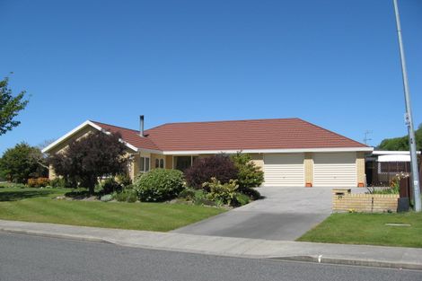Photo of property in 35 Fairweather Crescent, Kaiapoi, 7630