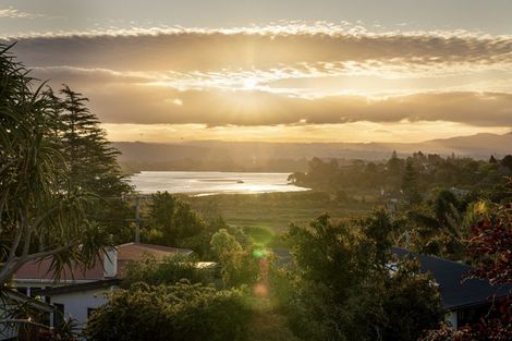 Photo of property in 348 Ngatai Road, Bellevue, Tauranga, 3110