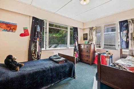 Photo of property in 16 Sunny Grove, Wainuiomata, Lower Hutt, 5014