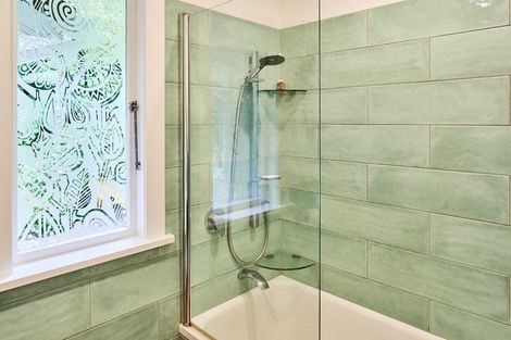 Photo of property in 339 Muritai Road, Eastbourne, Lower Hutt, 5013