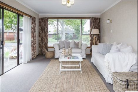 Photo of property in 6 Lochee Road, Upper Riccarton, Christchurch, 8041