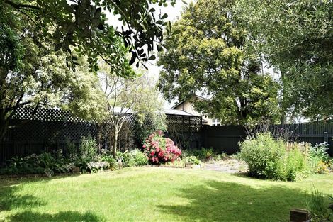 Photo of property in 20 Weraroa Road, Levin, 5510