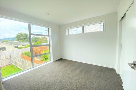 Photo of property in 1 Kaneke Place, Glen Eden, Auckland, 0602