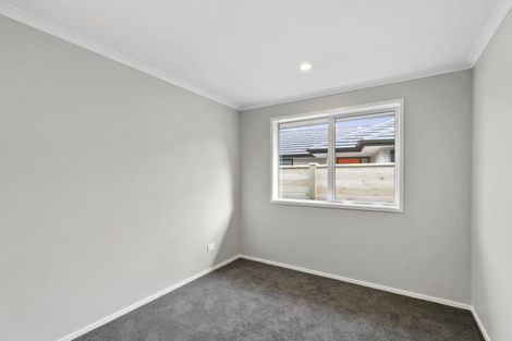Photo of property in 8 Martingale Drive, Whitby, Porirua, 5024