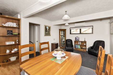 Photo of property in 15 Hornsey Road, Bluff Hill, Napier, 4110