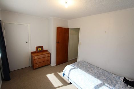 Photo of property in 2/4 Ray Small Drive, Papakura, 2110