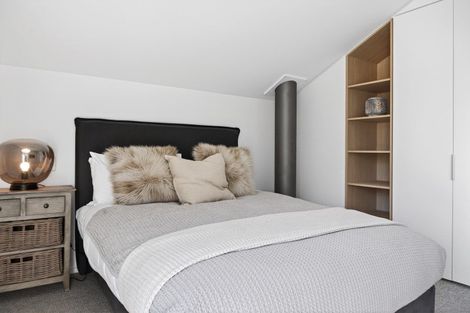 Photo of property in 1/61 Eely Point Road, Wanaka, 9305