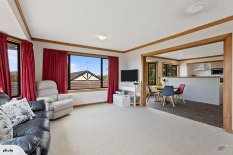 Photo of property in 1/126 Carlisle Road, Browns Bay, Auckland, 0632
