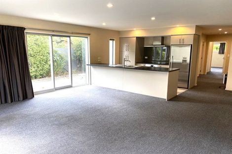 Photo of property in 53 Ilam Road, Upper Riccarton, Christchurch, 8041