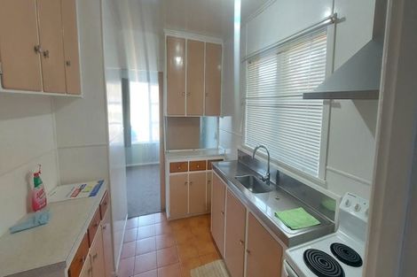 Photo of property in 30 La Rosa Street, Green Bay, Auckland, 0604