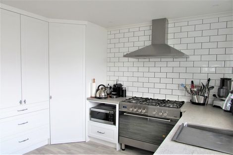 Photo of property in 35 Tama Street, Alicetown, Lower Hutt, 5010