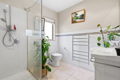 Photo of property in 28a Wairere Road, The Gardens, Auckland, 2105