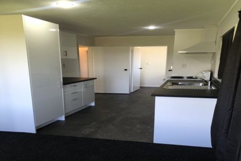 Photo of property in 13 Kaitangata Crescent, Kelson, Lower Hutt, 5010