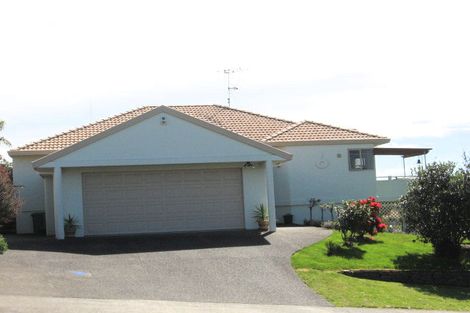 Photo of property in 6 Village Park Drive, Welcome Bay, Tauranga, 3112