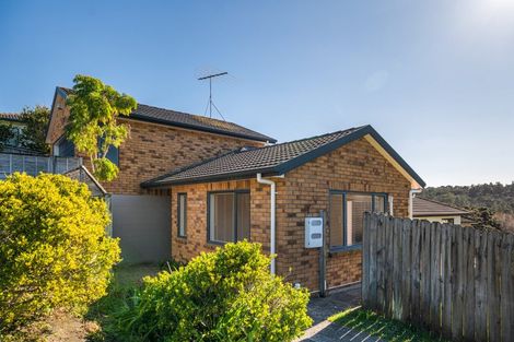Photo of property in 100 George Deane Place, Greenhithe, Auckland, 0632