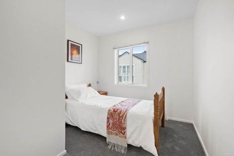 Photo of property in 7/30 John Jennings Drive, Oteha, Auckland, 0632