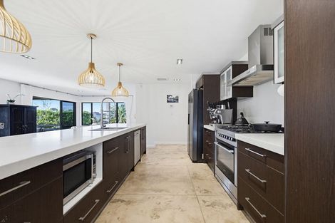 Photo of property in 14 Jenny Lane, Waiuku, 2123