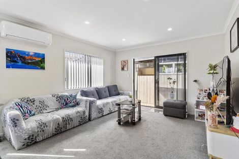 Photo of property in 66 Sunlands Drive, Manurewa, Auckland, 2102