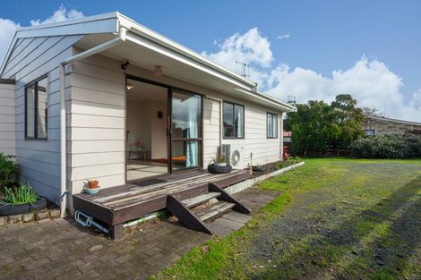 Photo of property in 4d Kimber Grove, Papamoa Beach, Papamoa, 3118