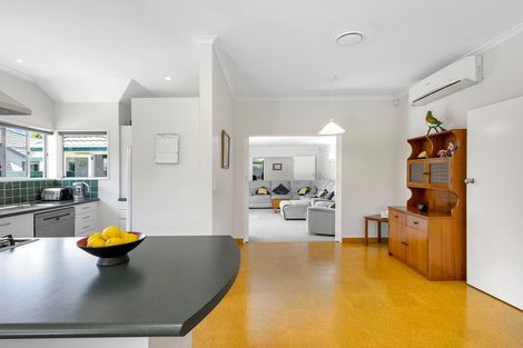 Photo of property in 9 Gresham Place, Taradale, Napier, 4112
