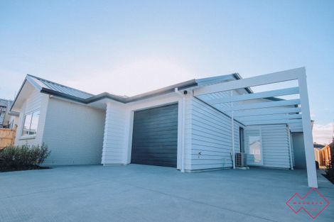 Photo of property in 31 Nellie Drive, Kumeu, 0810