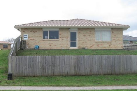 Photo of property in 10 Jeffery Reeve Crescent, Ranui, Auckland, 0612