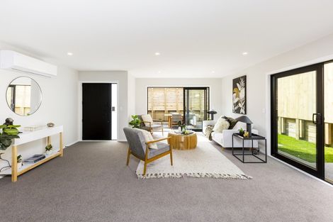 Photo of property in 42a Moeraki Road, Maoribank, Upper Hutt, 5018