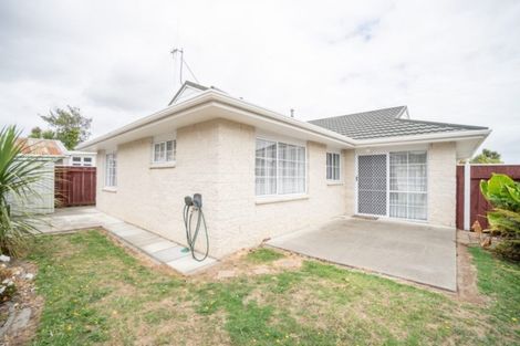 Photo of property in 23 Rangitira Avenue, Palmerston North, 4414