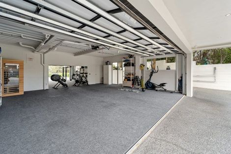 Photo of property in 33a Churchill Road, Murrays Bay, Auckland, 0630