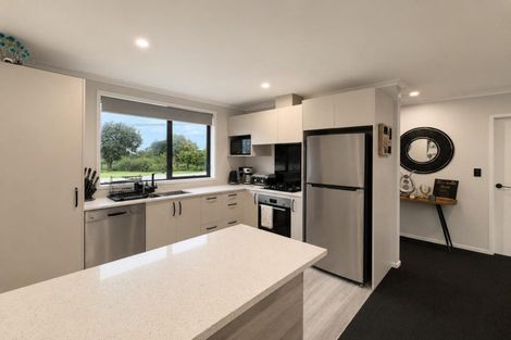 Photo of property in 42 Te Kauwhata Road, Te Kauwhata, 3710