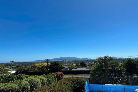 Photo of property in 11 Kotare Street, Waikanae, 5036