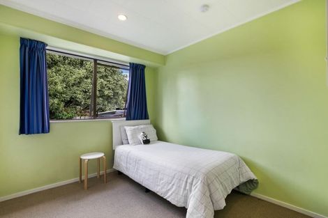Photo of property in 2/93 Clevedon Road, Papakura, 2110