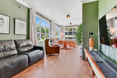 Photo of property in 4 Forlong Rise, Helensville, 0800