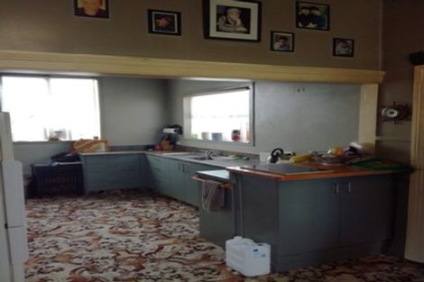 Photo of property in 30 Railway Road, Tuatapere, 9620