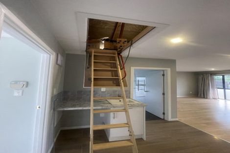 Photo of property in 1/4 Crescent Hills Court, Northpark, Auckland, 2013