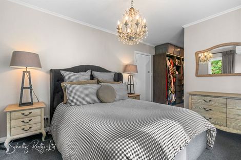 Photo of property in 16 Whaka Street, Maungaturoto, 0520