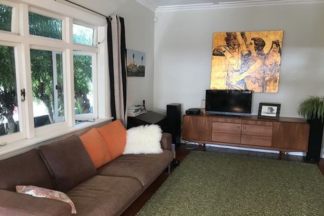 Photo of property in 38 Edgars Road, Westmere, Auckland, 1022