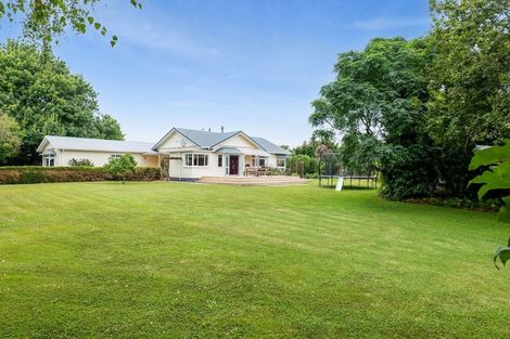 Photo of property in 3 Cross Street, Lepperton, New Plymouth, 4373