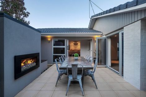 Photo of property in 57 Wainui Avenue, Point Chevalier, Auckland, 1022