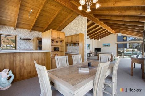 Photo of property in 81 Beach Road, Waihi Beach, 3611