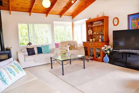 Photo of property in 4 Dalmahoy Place, Wattle Downs, Auckland, 2103