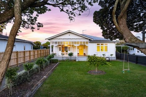 Photo of property in 69 Nelson Crescent, Napier South, Napier, 4110