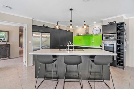 Photo of property in 1 Catherin Servant Close, Maunu, Whangarei, 0110