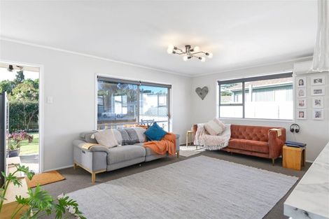 Photo of property in 8 Ansford Place, Bader, Hamilton, 3206