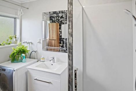 Photo of property in 2/586 Bank Street, Te Awamutu, 3800