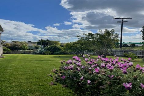 Photo of property in 57 Hamlin Road, Mount Wellington, Auckland, 1060