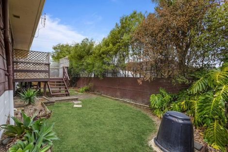 Photo of property in 1/30 Hiwihau Place, Glenfield, Auckland, 0629