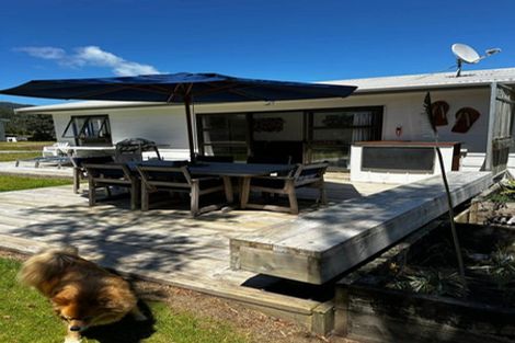 Photo of property in 5 Coutts Road, Pauanui, Hikuai, 3579