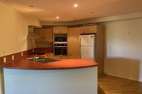 Photo of property in 8/80 Salamanca Road, Kelburn, Wellington, 6012