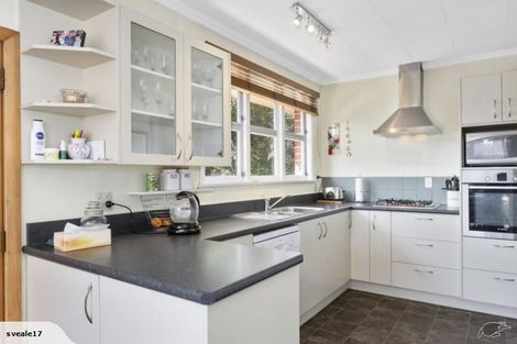 Photo of property in 85 Kaikorai Valley Road, Glenross, Dunedin, 9011